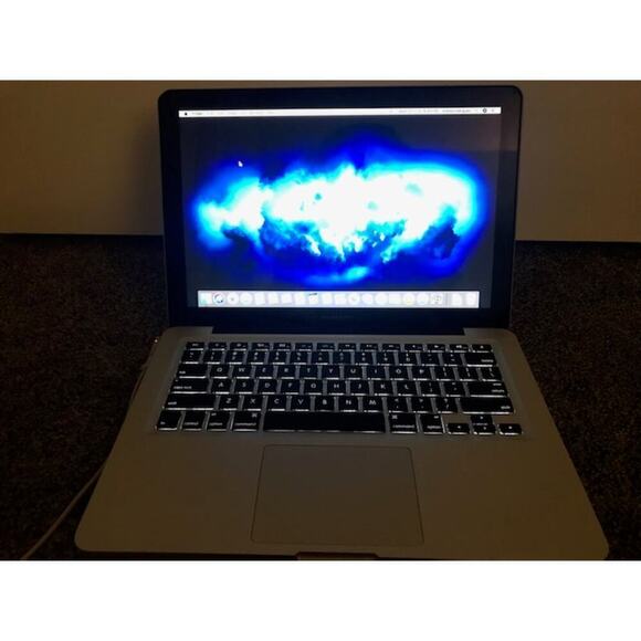 Apple MacBook Pro early 2011 13.3-inch - Picture 1 of 16